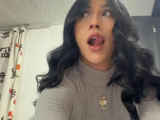 Podívejte se na podrobnou kartu AnyaJay