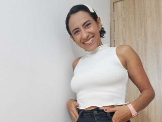 См. подробные сведения о модели JadeFoster