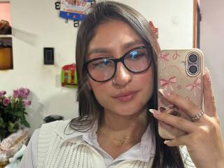 Ver la ficha detallada de MaddyCarina