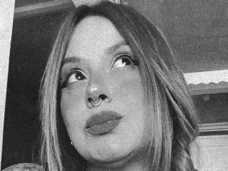 См. подробные сведения о модели PauleetteRoux