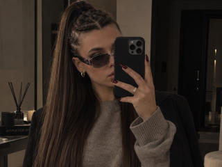 Podívejte se na podrobnou kartu Niferttiti