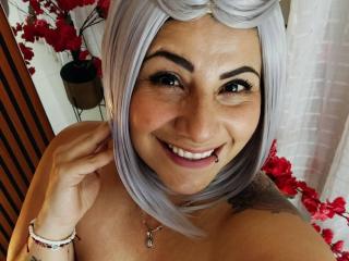 См. подробные сведения о модели AngeleRouxo