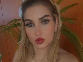 GiuliaAddams'in detaylı sayfasını gör
