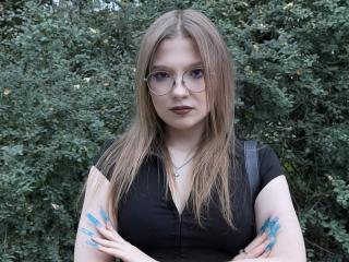 Δείτε την λεπτομερή καρτέλα του ValrieGiuliano