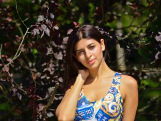 Morennita - chat online exciting with this athletic build Young and sexy lady 