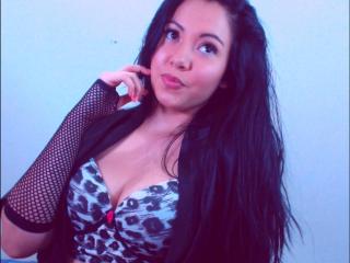 JassmyneForU - Show xXx with a latin american 18+ teen woman 