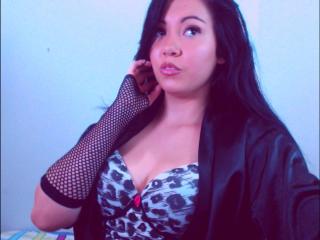 JassmyneForU - chat online xXx with a brunet Young lady 