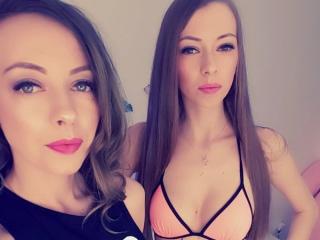 HottestLezbys - Chat cam porn with this skinny body Woman sexually attracted to other woman 