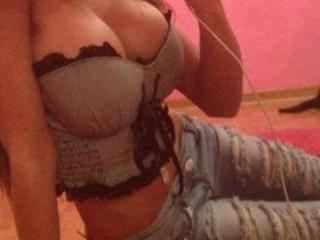 JamilaFontaineJet - Show live hard with a brunet College hotties 