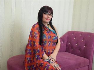 AuroraInLove - Show live hot with this Mature with huge tits 