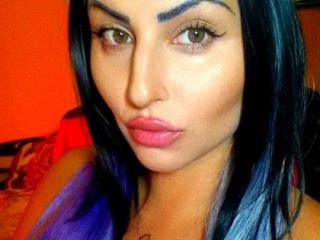 CumInMeNowluv - chat online sexy with this dark hair Young lady 