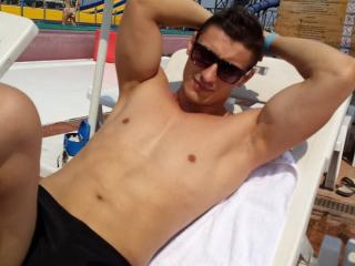 AlexMuscle - Cam xXx with a European Horny gay lads 