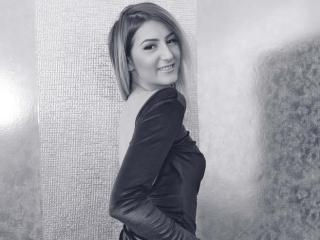 AleccyaJym - Live cam hard with a shaved private part 18+ teen woman 