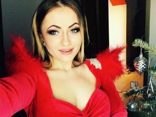 EvaFeminine - Cam hot with a standard breast 18+ teen woman 