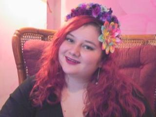 DiamondDy - Web cam exciting with a brunet Girl 