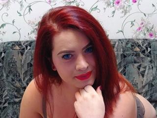 AnaisGrosSeins - Video chat sexy with this well built College hotties 