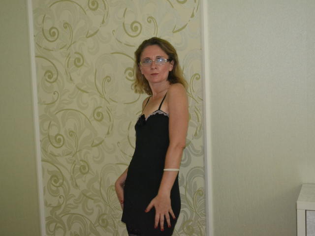 JudyBrown - Live chat sex with this brown hair Lady over 35 