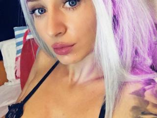 DenyDenise - Cam sexy with this White Young lady 