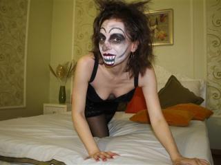 DivineEvelyn - Cam hard with a shaved genital area Sexy lady 