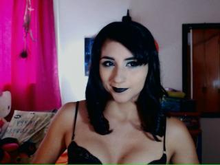 LeslieRose - Live sex with this gaunt Young and sexy lady 