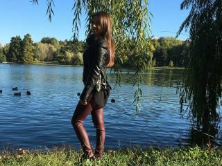 LilHellen - Live chat x with this European Sexy babes 