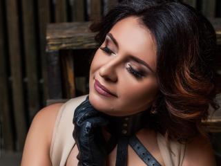 RoxanaSugar - online show xXx with a regular chest size Young lady 