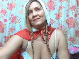 KairaLove - Chat sex with this shaved sexual organ Hot chick 