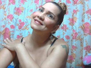 KairaLove - Webcam live porn with a latin american Sexy lady 