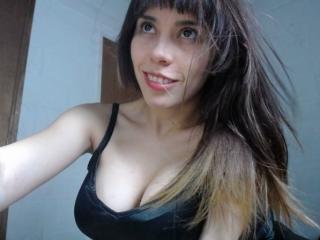 Kuramy - online show hot with this standard body Young lady 