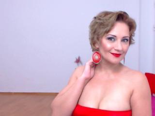 NicoleHottiest - Live hard avec une Femme mature d'une rousseur incroyable sur Xlovecam 