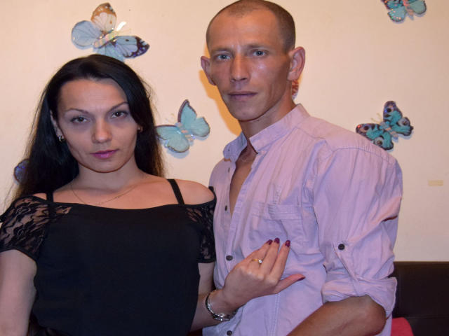 OhNaughtyCouple - Chat cam hot with this Female and male couple 