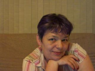 HootPaula - Chat cam hard with this russet hair Attractive woman 