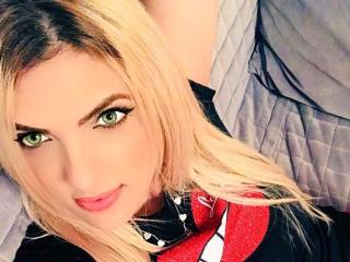 SunnyThalia - Webcam live xXx with this being from Europe Attractive woman 