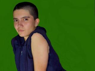 SexyroxyHot - online show sex with a standard body Young lady 
