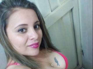 KateAndRoger - Webcam live sexy with this latin american Girl and boy couple 