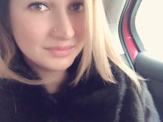 AngyWild - Chat sexy with this being from Europe College hotties 