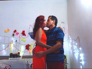 DuoDiamante - Live chat nude with this charcoal hair Female and male couple 