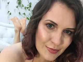 AlexandraMay - Live nude with this White X girl 