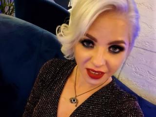 AhhDiva - Cam sexy with this light-haired Nude 18+ teen woman 