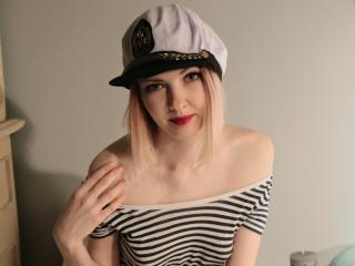 IngridTrenty - online show sexy with a shaved pubis Hot 18+ teen woman 