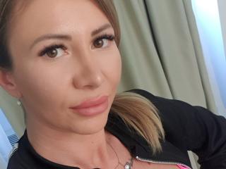 AppealingAnne - Video chat sex with this vigorous body Hot girl 