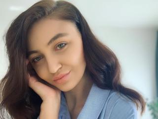 BelleGloryaa - online show nude with a Nude college hottie with regular tits 