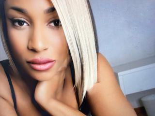 CiaraDeLuxe - Chat live hard with this shaved genital area Hard girl 