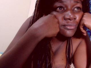 DirtyShortBabe - Chat hard with a black Lady 