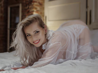 ShadiaGold - Live porn &amp; sex cam - 9065272