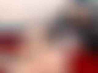 KittenTia - Chat cam sexy with this charcoal hair 18+ teen woman 
