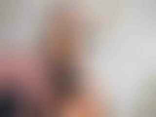 OneSpecialCerise - Chat live xXx with a platinum hair MILF 