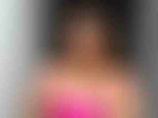 LalaineTS - Chat live x with this Ladyboy with standard titties 