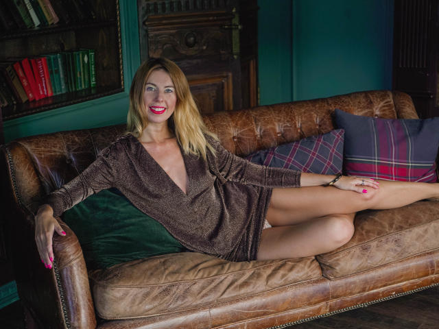 HouseWiffe - сексуальная веб-камера в реальном времени - 10017231