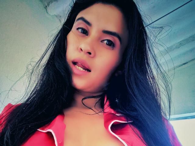 KylieAllen - Live Sex Cam - 10021939